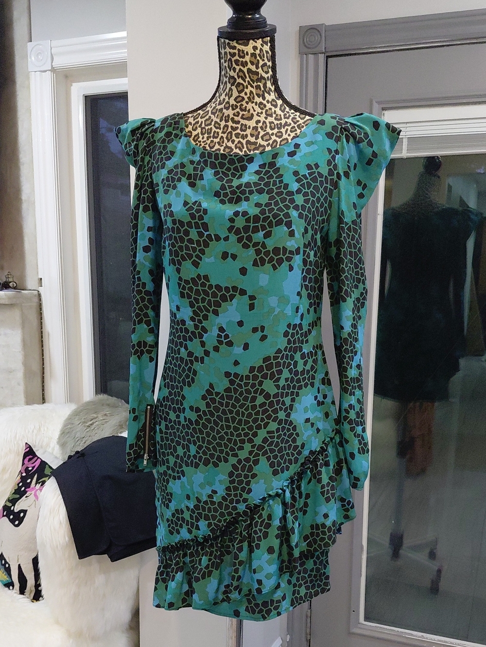 Donna Morgan Teal and Black Long-Sleeve Ruffle Hem Dress